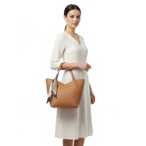 حقيبة كتف للنساء + حقيبة داخلية بتصميم كلاسيكي عصري - عملية ومناسبة لجميع الإطلالات