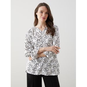 LC Waikiki بلوزة نسائية مزينة ومزخرفة برقبة على شكل V