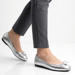 Silver Shoes Shoes حذاء باليرينا حريمي طبي فضي من سلفر