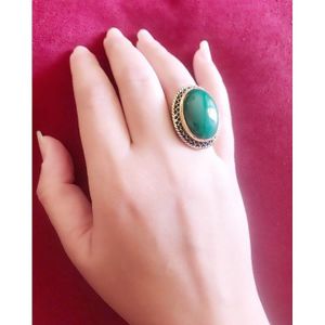 Gold خاتم بحجر كريم أخضر مجوهرات