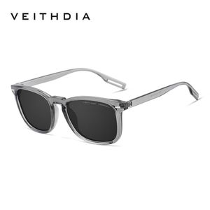 VEITHDIA نظارة شمسية مستقطبة بتصميم كلاسيكي، حماية من الأشعة فوق البنفسجية UV400، عصرية جديدة بإطار رمادي وعدسات رمادية للرجال والنساء