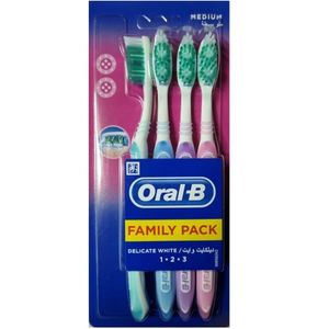 Oral B فرشاة أسنان اورال بي أبيض رقيق - وسط - 4 قطع