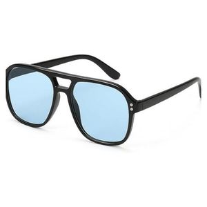 SHEIN نظارات شمسية للجنسين – إطار أسود بعدسات زرقاء فاتحة – أسلوب كاجوال