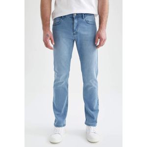 Blue MAN Sergio Regular Fit Normal Mold Normal Waist Pipe Leg Jeans 2837842  | DeFacto