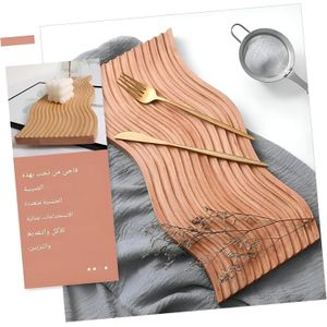 طبق خشبي - صينية تقديم بتصميم متعرج أنيق وعصري للفواكه والحلويات، سهلة التخزين والاستخدام، مثالية للتجمعات والاستخدام اليومي مع أبعاد محددة.