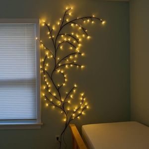 شجرة حائط LED بلاستيك على شكل غصن مع ريموت كنترول