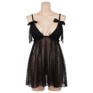 قميص نوم قصير بفيونكه من عند الحملات واسترس من عند الصدر مكون من قطعتين , موديل 1060 , اسود