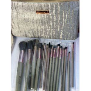 Professional Luxury Makeup Brush Set 15 High Quality Brushes  Tool Kit for Professional Makeup with bag
