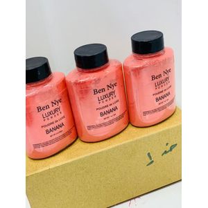 Banana luxury loose powder بلاشر وهايلايتر باودر سائب خوخي 