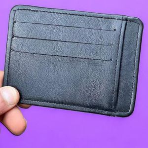 كراته و محفظة للرجال و النساء جلد طبيعي للكروت و البطاقات و النقود مقاومة للخدش و المياه تحتوي على 12 جيب من الامام و الخلف