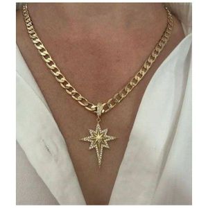  Women's Chunky Curb Chain Necklace with Iced-Out North Star Pendant - Elegant Statement Jewelry