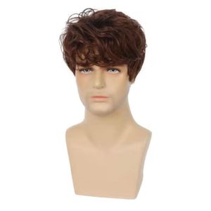 باروكه للرجال قصيره مموجه من الفايبر الحراري باللون البني بغره اماميه 