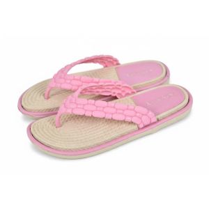 سليبر حريمي بإكسسوار خرز أنيق – تصميم مريح للاستخدام اليومي