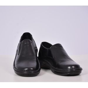 Black Men’s Genuine Leather Slip-On Shoes – Rounded Toe Comfort Design