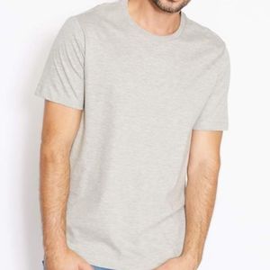 تشيرت قطن برقبة دائرية سادة نص كم