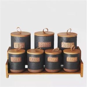 طقم توابل 7 قطع بأغطية من الخشب، حاويات تخزين للشاي والقهوة والسكر والبهارات مع حامل خشبي