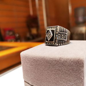Fachion men ring with square black stone خاتم رجالى مميز بحجر اسود مربع 