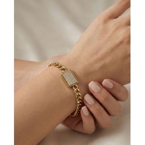 Elegant Golden-Tone Curb Chain Bracelet with Sparkling Circular Pendant for Women