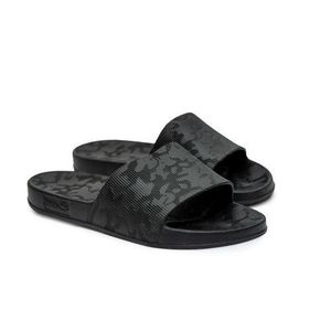 "شبشب أوندا جلاسيكو الرجالي - خفة متناهية وتصميم مخرم لتهوية مثالية، لون أسود"