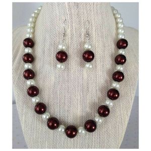 عقد تحفة من اللؤلؤ المايوركا مع حلق  - صناعة يدوية