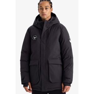 Defacto جاكيت بامب وتر بروف قصة عادية بكابيشون وسحاب