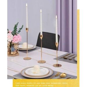 شمعدان معدني كلاسيكي، حامل شموع مزخرف ذهبي بقاعدة دائرية
