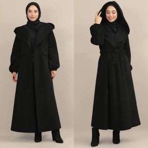 معطف لون اسود خامة عالية الجودة