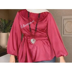 O Accessories عقد سلسلة من اللؤلؤ النبيتي والاسود  مع معدن قلب فضي ويمكن التوسيع