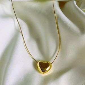 سلاسل ذهب صينى، للنساء متعدد الطبقات ضدا الصدا ومش بتسود _ استاليس طلاء كهرباء اصلى (IP_PVD) لون ذهبى _اعلى كولتى فى السوق واحداث الموضات لاصحاب الذوق الرفيع ليكى تصبح متميزه
