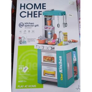General A kitchen playset for talented young chefs: it features a sink with running water and a stove with lights that mimic flames and realistic sounds.