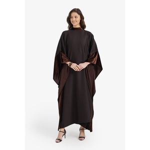 Clue Asymmetric Mock Neck Abaya