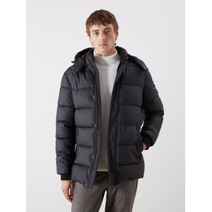 LC Waikiki معطف رجالي منفوخ بقبعة وقياس مريح