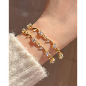 Tulip Crystal Bracelet 