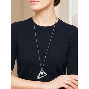  عقد طويل سلسلة مزدوجة بدلاية ثلاث مثلثات بداخلهم كريستاله متدليه