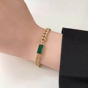 سلسلة أساور مطلية بالذهب من الستانلس ستيل - حجر أخضر