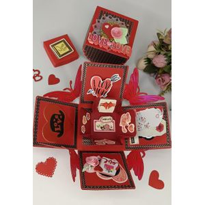 Handmade Butterfly LOVE Explosion Box - 8.5 * 8.5 Cm