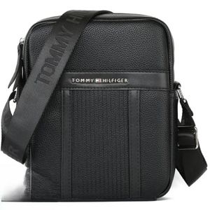 Men’s Black Leather Crossbody Messenger Bag