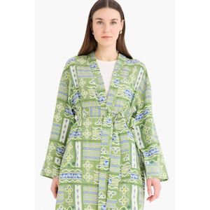 Defacto كيمونو فلورال فيسكوز قصة مريحة بياقة مستديرة