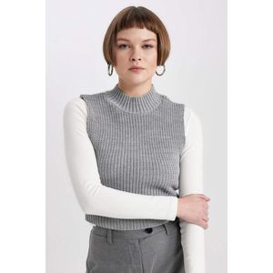 Defacto ديفاكتو فيست محاك قصة عادية