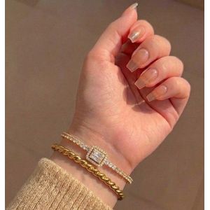 طقم أساور "اللازورد والشيك" المتناسق – أناقة مزدوجة
