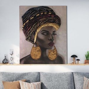 GDS- تابلوه "جلال الملكة": لوحة كانفاس تراثية بلمسات ذهبية بارزة - متوفر بمقاسات متعددة