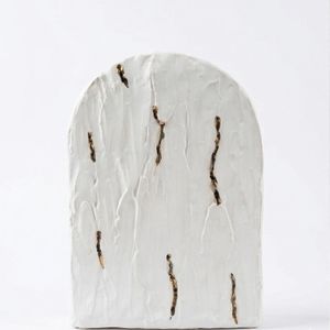 Gilded Alabaster Arch Vase – Textured Stone-Style Sculptural Tablet