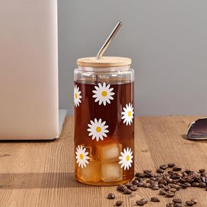 اكواب زجاجية - ادوات شرب زجاجية مزخرفة بتصميمات جميلة، اغطية خشبية متعددة الاشكال، مصنوعة من زجاج عالي الجودة ومناسبة للاستخدام اليومي والجمال