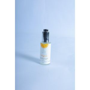 Cleo Vitamin C pure clearertoned enriched with 10% Vitamin C, Hyaluronic acid, Collagen, Vitamin E,