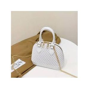 شنطة يد وكروس الترند للبنات بتصميم عصري جذاب، مصنوعة من السيليكون البلاستيك