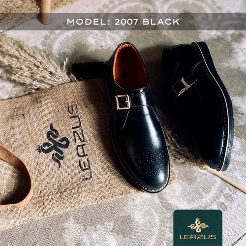 اشتري Natural Leather Semiforaml Leazus Shoes - Black في مصر
