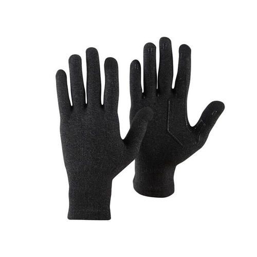 اشتري Decathlon Trek 500 Unisex Mountain Trekking Touchscreen Compatible Liner Gloves - Black في مصر