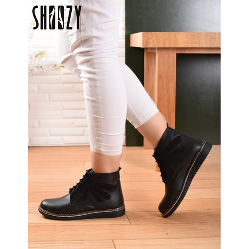 اشتري Shoozy Fashionable Boot For Women - Black في مصر