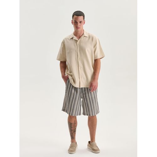 product_image_name-LC Waikiki-Regular Fit Resort Collar Short Sleeve Men's Shirt-2