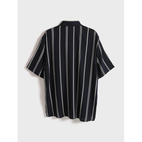 product_image_name-LC Waikiki-قميص LC Waikiki للرجال بقصة عادية وأكمام قصيرة-3